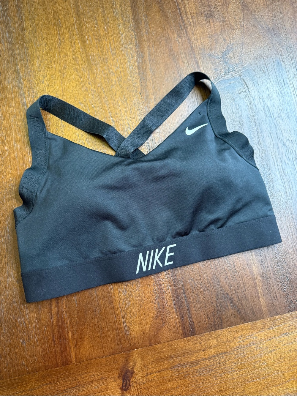 Nike Women's Black Cross-Back Sports Bra, Size Large